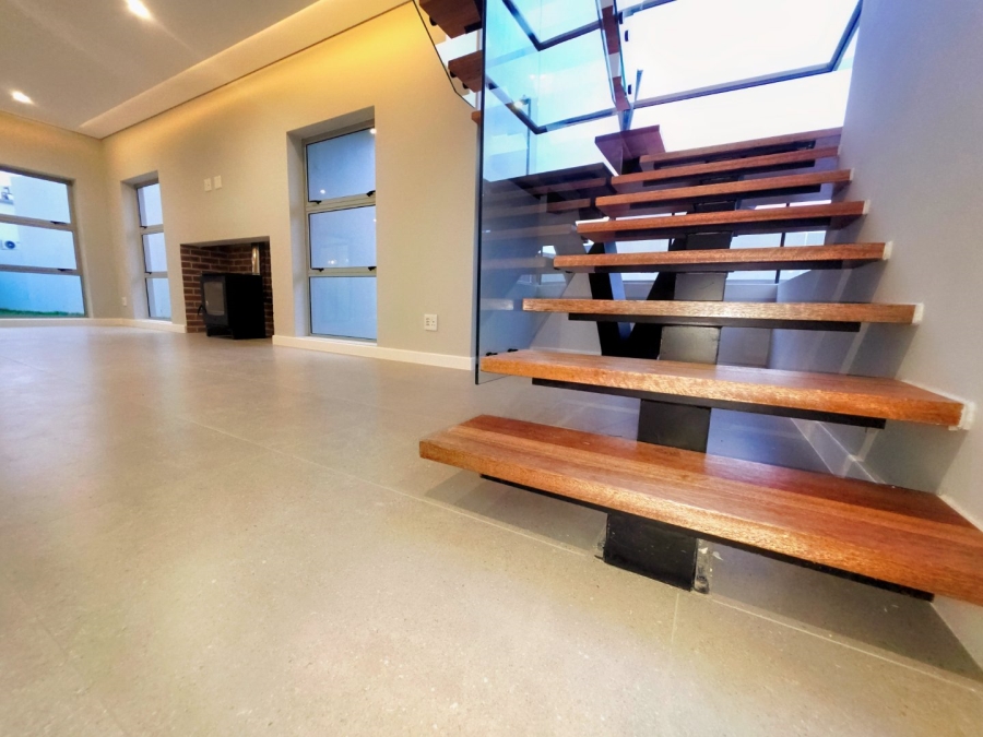 4 Bedroom Property for Sale in Sandown Western Cape